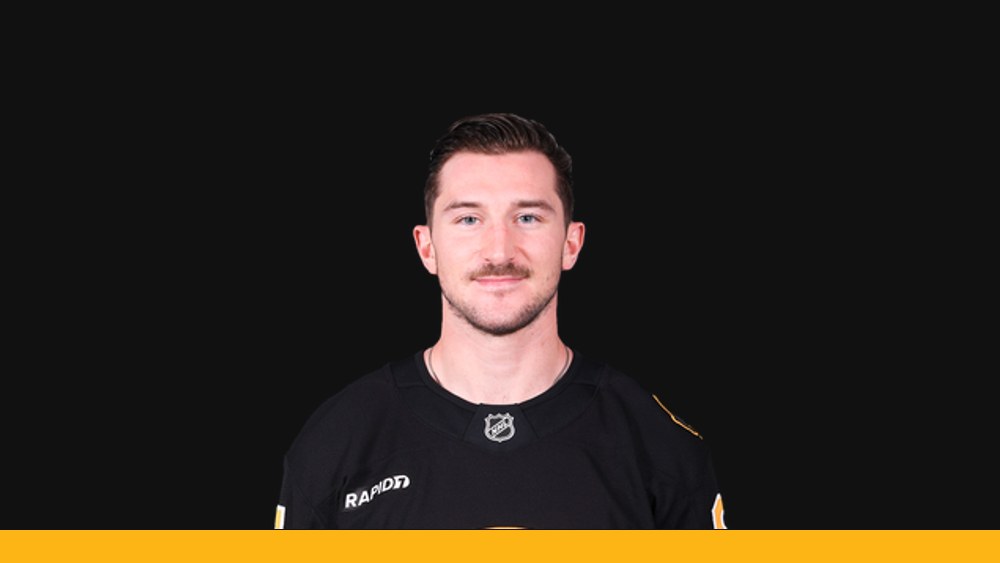 Tanner Jeannot in his Bruins uniform
